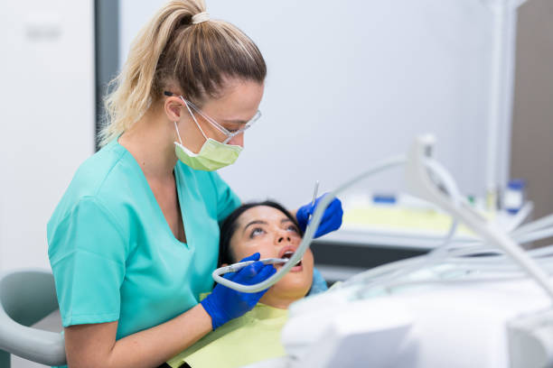 Best Emergency Tooth Extraction  in Maywood, NJ